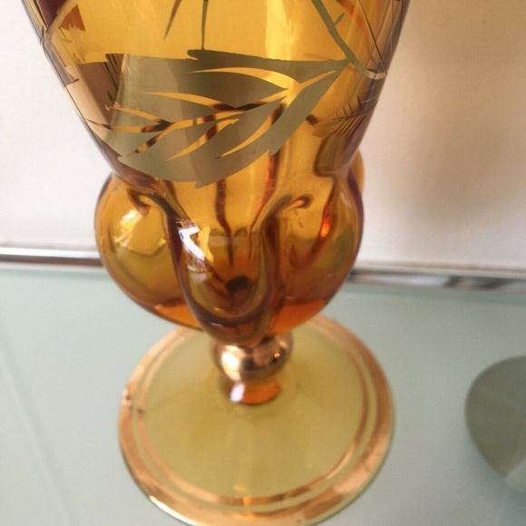 Hand Blown amber color with ruby/gold vase - Picture 8 of 8
